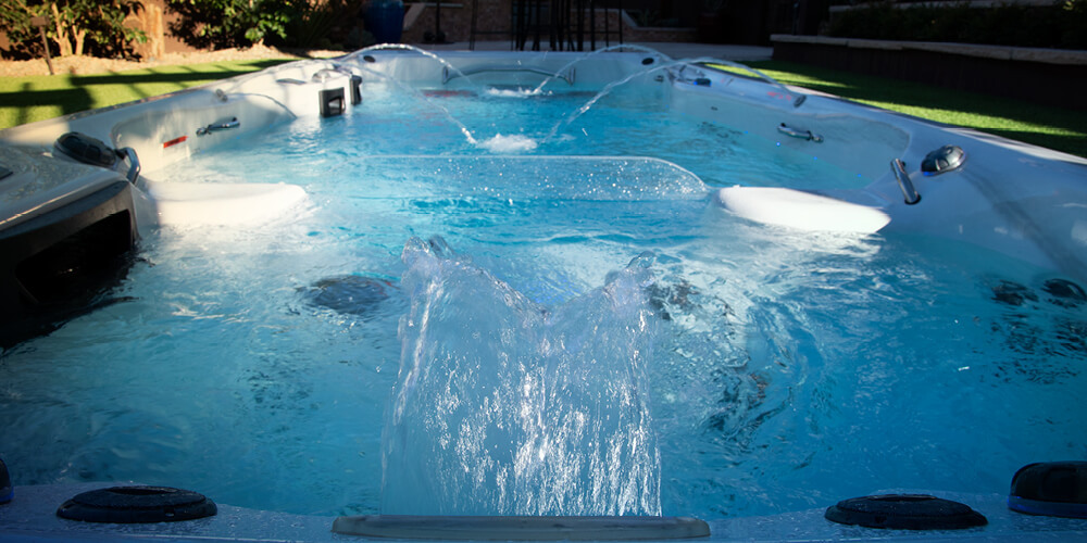 Gros plan sur la cascade du Momentum D